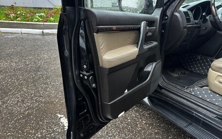 Toyota Land Cruiser 200, 2010 год, 2 950 000 рублей, 8 фотография