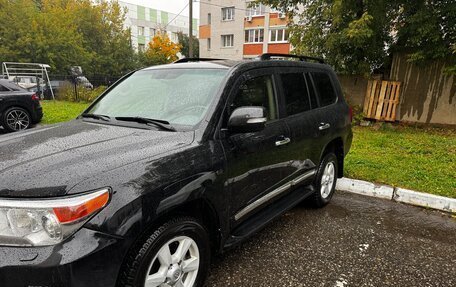 Toyota Land Cruiser 200, 2010 год, 2 950 000 рублей, 6 фотография