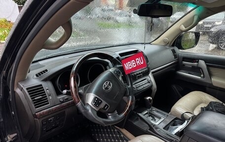 Toyota Land Cruiser 200, 2010 год, 2 950 000 рублей, 9 фотография