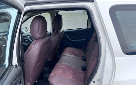 Renault Duster I рестайлинг, 2017 год, 999 999 рублей, 6 фотография