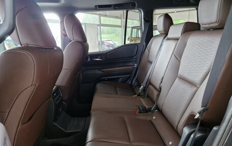 Toyota Land Cruiser Prado, 2025 год, 9 400 000 рублей, 18 фотография