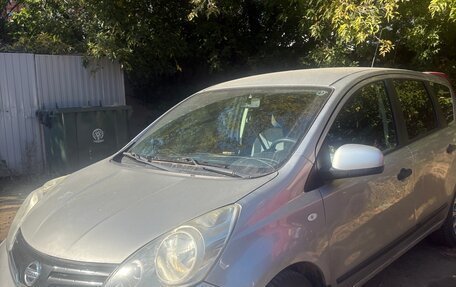 Nissan Note II рестайлинг, 2010 год, 380 000 рублей, 2 фотография