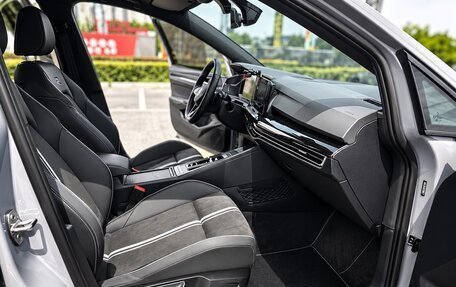Volkswagen Golf VIII, 2023 год, 1 800 002 рублей, 16 фотография