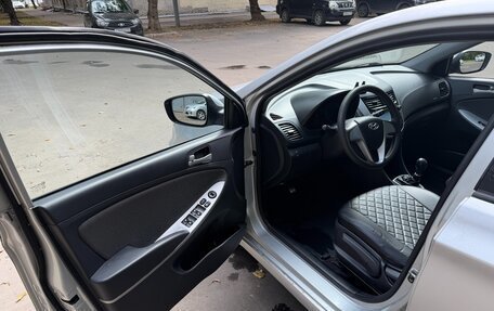 Hyundai Solaris II рестайлинг, 2014 год, 600 000 рублей, 15 фотография