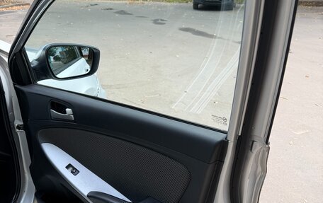 Hyundai Solaris II рестайлинг, 2014 год, 600 000 рублей, 13 фотография