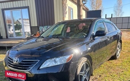 Toyota Camry, 2007 год, 830 000 рублей, 2 фотография