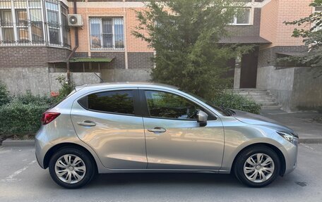 Mazda Demio IV, 2014 год, 910 000 рублей, 4 фотография