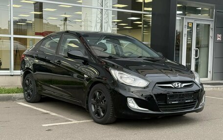 Hyundai Solaris II рестайлинг, 2012 год, 680 000 рублей, 1 фотография