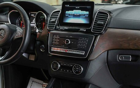Mercedes-Benz GLS, 2017 год, 4 190 000 рублей, 15 фотография
