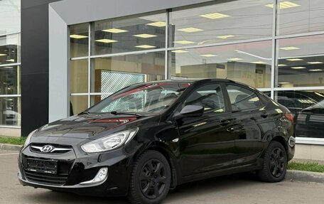Hyundai Solaris II рестайлинг, 2012 год, 680 000 рублей, 3 фотография