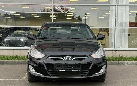 Hyundai Solaris II рестайлинг, 2012 год, 680 000 рублей, 2 фотография