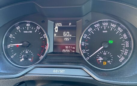 Skoda Octavia, 2017 год, 1 200 000 рублей, 14 фотография