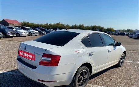 Skoda Octavia, 2017 год, 1 200 000 рублей, 12 фотография