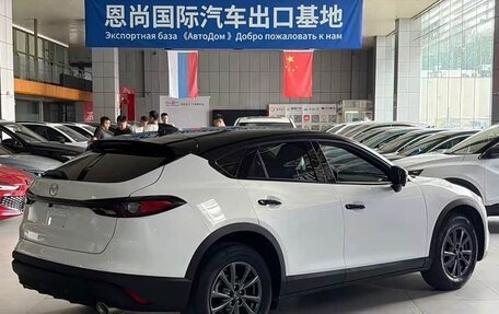 Mazda CX-4, 2022 год, 2 347 000 рублей, 4 фотография