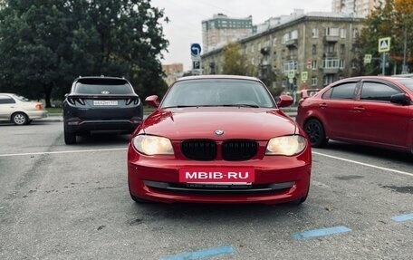 BMW 1 серия, 2011 год, 1 050 000 рублей, 3 фотография