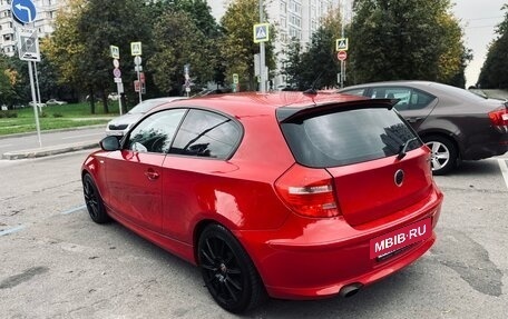 BMW 1 серия, 2011 год, 1 050 000 рублей, 4 фотография