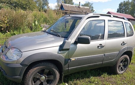 Chevrolet Niva I рестайлинг, 2015 год, 515 000 рублей, 4 фотография