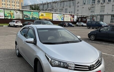 Toyota Corolla, 2014 год, 1 090 000 рублей, 2 фотография