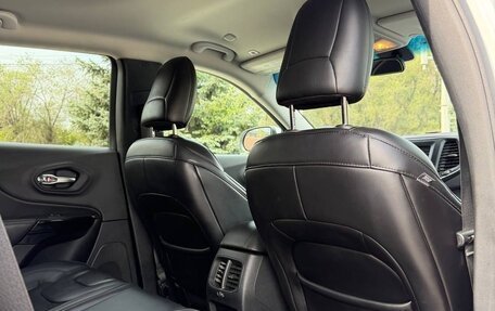 Jeep Cherokee, 2019 год, 2 500 000 рублей, 5 фотография