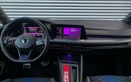 Volkswagen Golf R, 2021 год, 4 999 000 рублей, 15 фотография