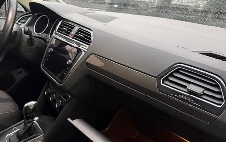 Volkswagen Tiguan II, 2018 год, 2 150 000 рублей, 8 фотография