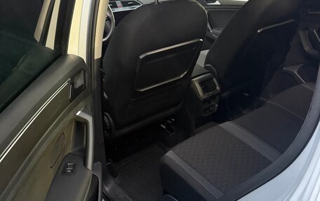 Volkswagen Tiguan II, 2018 год, 2 150 000 рублей, 12 фотография