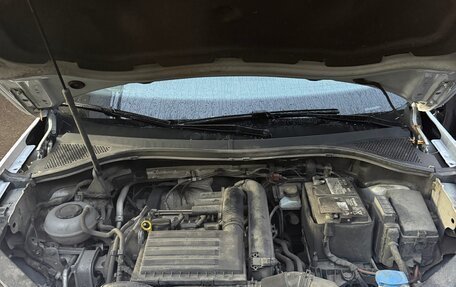 Volkswagen Tiguan II, 2018 год, 2 150 000 рублей, 19 фотография