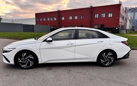 Hyundai Elantra, 2023 год, 1 890 000 рублей, 7 фотография