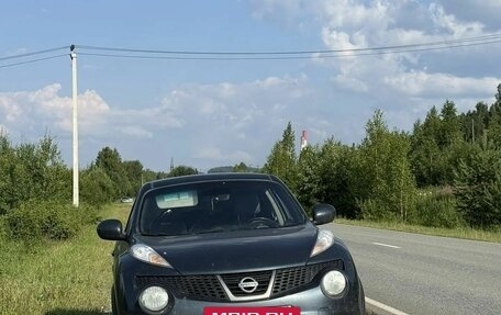 Nissan Juke II, 2013 год, 900 000 рублей, 3 фотография