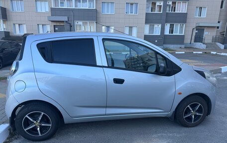 Chevrolet Spark III, 2012 год, 597 000 рублей, 3 фотография