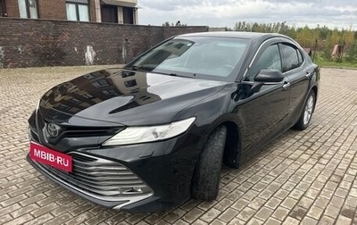 Toyota Camry, 2018 год, 2 300 000 рублей, 1 фотография