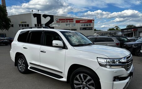Toyota Land Cruiser 200, 2016 год, 8 000 000 рублей, 4 фотография
