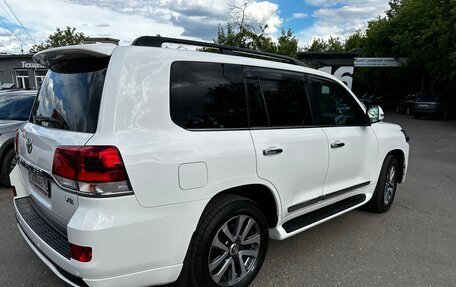 Toyota Land Cruiser 200, 2016 год, 8 000 000 рублей, 5 фотография