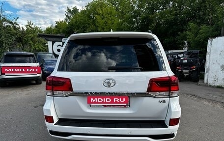 Toyota Land Cruiser 200, 2016 год, 8 000 000 рублей, 6 фотография