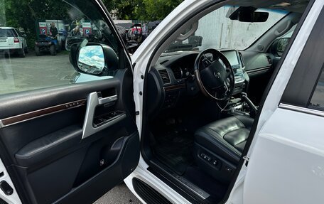 Toyota Land Cruiser 200, 2016 год, 8 000 000 рублей, 8 фотография