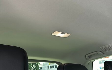 Toyota Land Cruiser 200, 2016 год, 8 000 000 рублей, 20 фотография
