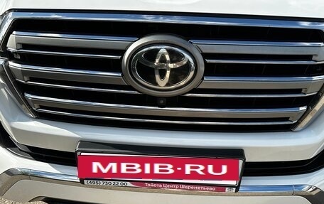 Toyota Land Cruiser 200, 2016 год, 8 000 000 рублей, 32 фотография