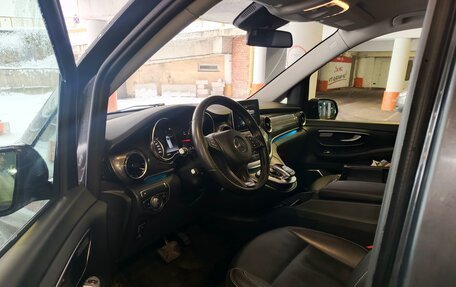 Mercedes-Benz V-Класс, 2019 год, 3 250 000 рублей, 10 фотография