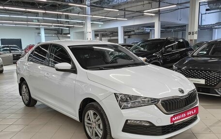 Skoda Rapid II, 2020 год, 1 548 000 рублей, 2 фотография