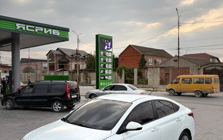 Hyundai Solaris II рестайлинг, 2018 год, 720 000 рублей, 3 фотография