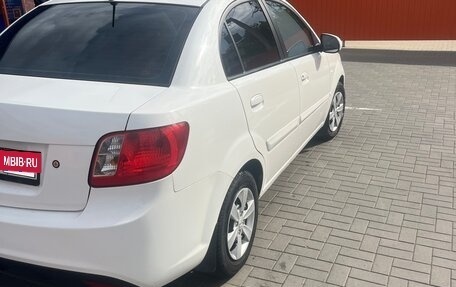 KIA Rio II, 2010 год, 560 000 рублей, 3 фотография