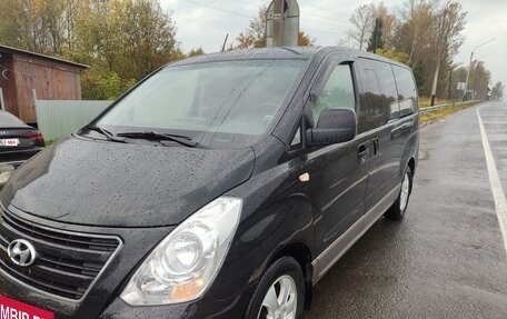 Hyundai H-1 II рестайлинг, 2013 год, 1 750 000 рублей, 7 фотография