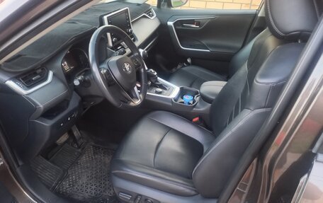 Toyota RAV4, 2020 год, 2 850 000 рублей, 7 фотография