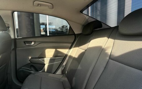 Hyundai Solaris II рестайлинг, 2018 год, 1 103 000 рублей, 13 фотография