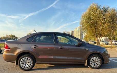 Volkswagen Polo VI (EU Market), 2016 год, 850 000 рублей, 2 фотография