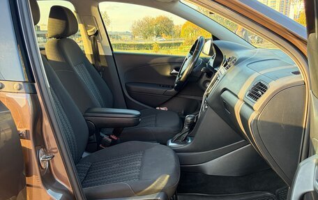 Volkswagen Polo VI (EU Market), 2016 год, 850 000 рублей, 11 фотография