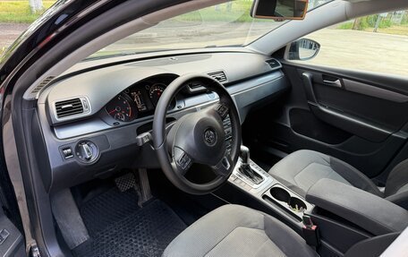 Volkswagen Passat B7, 2011 год, 1 095 000 рублей, 11 фотография