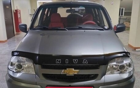 Chevrolet Niva I рестайлинг, 2011 год, 350 000 рублей, 3 фотография