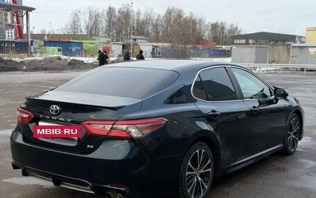 Toyota Camry, 2017 год, 2 300 000 рублей, 4 фотография