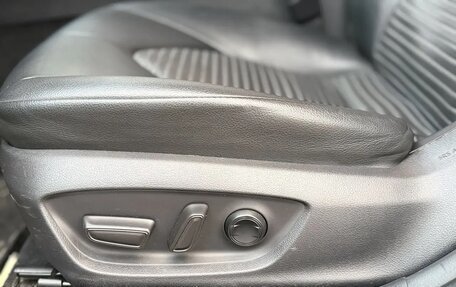 Toyota Camry, 2017 год, 2 300 000 рублей, 9 фотография